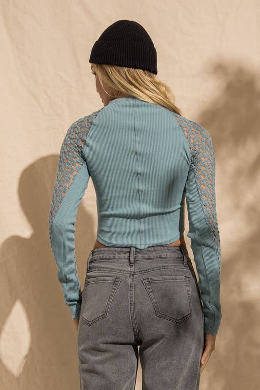 MOCK NECK LACE-KNIT TOP BLUE