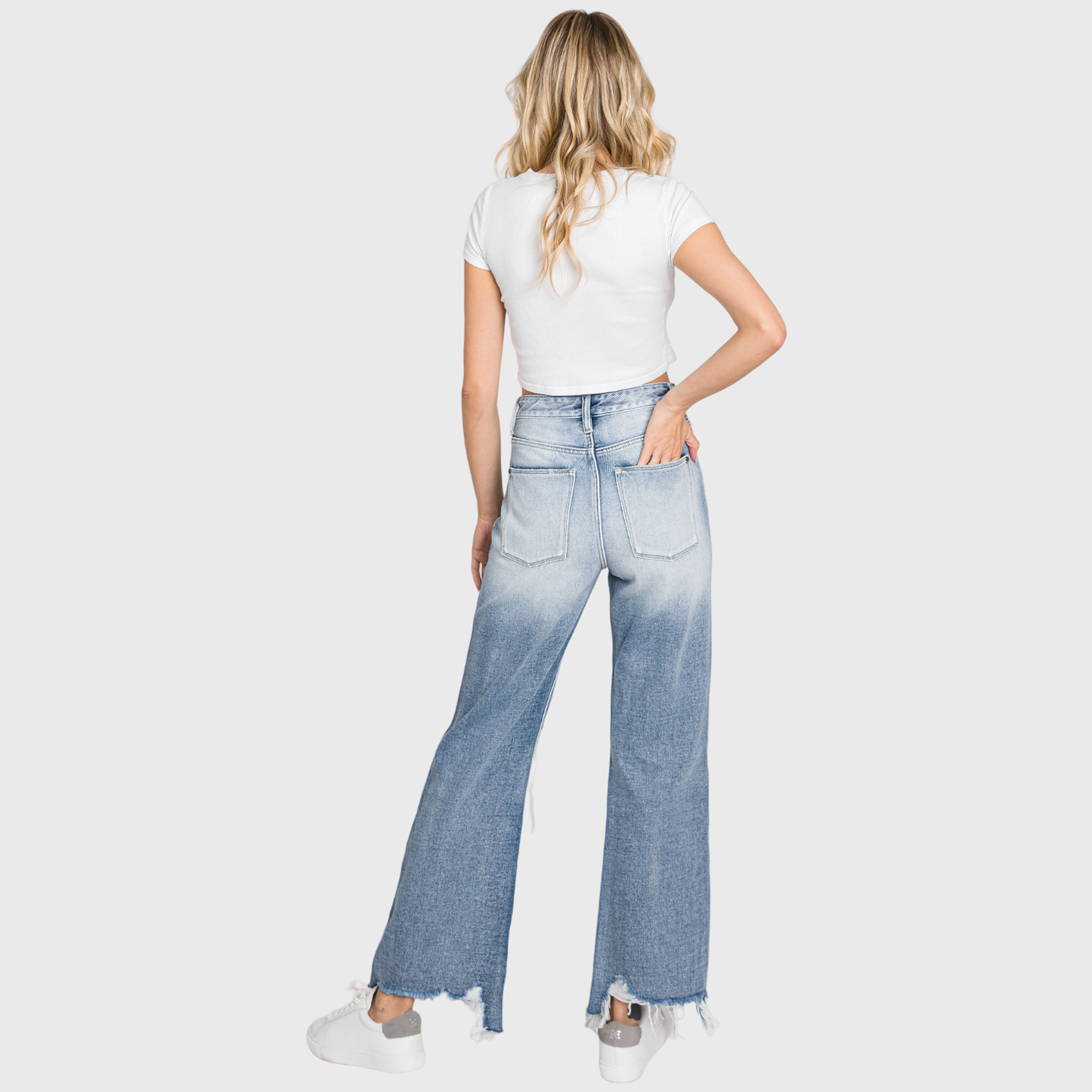 DISTRESSED HIGH RISE CROPPED FLARE