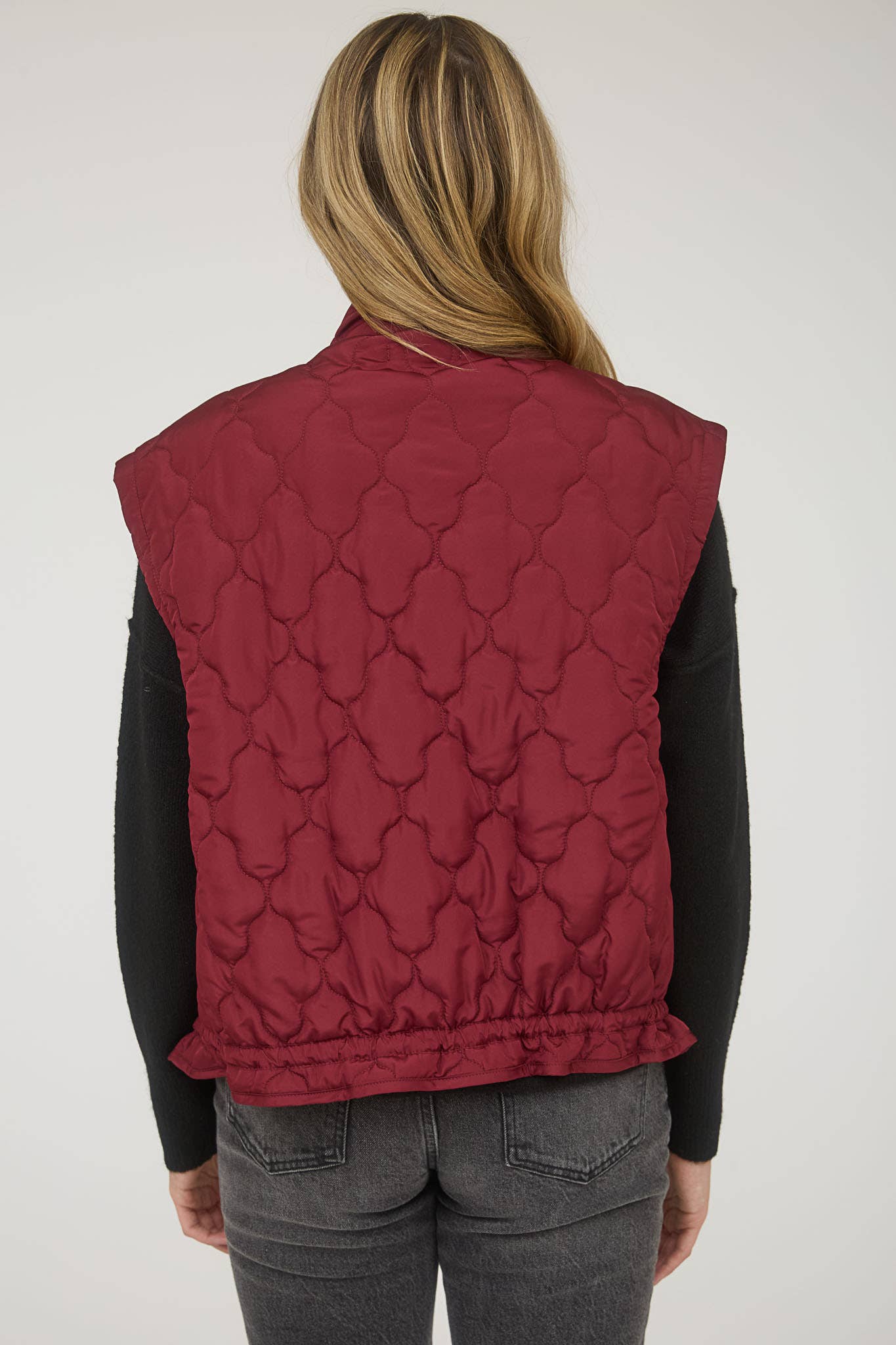 TIE SNAP BUTTON QUILTED PUFFER VEST BLACK