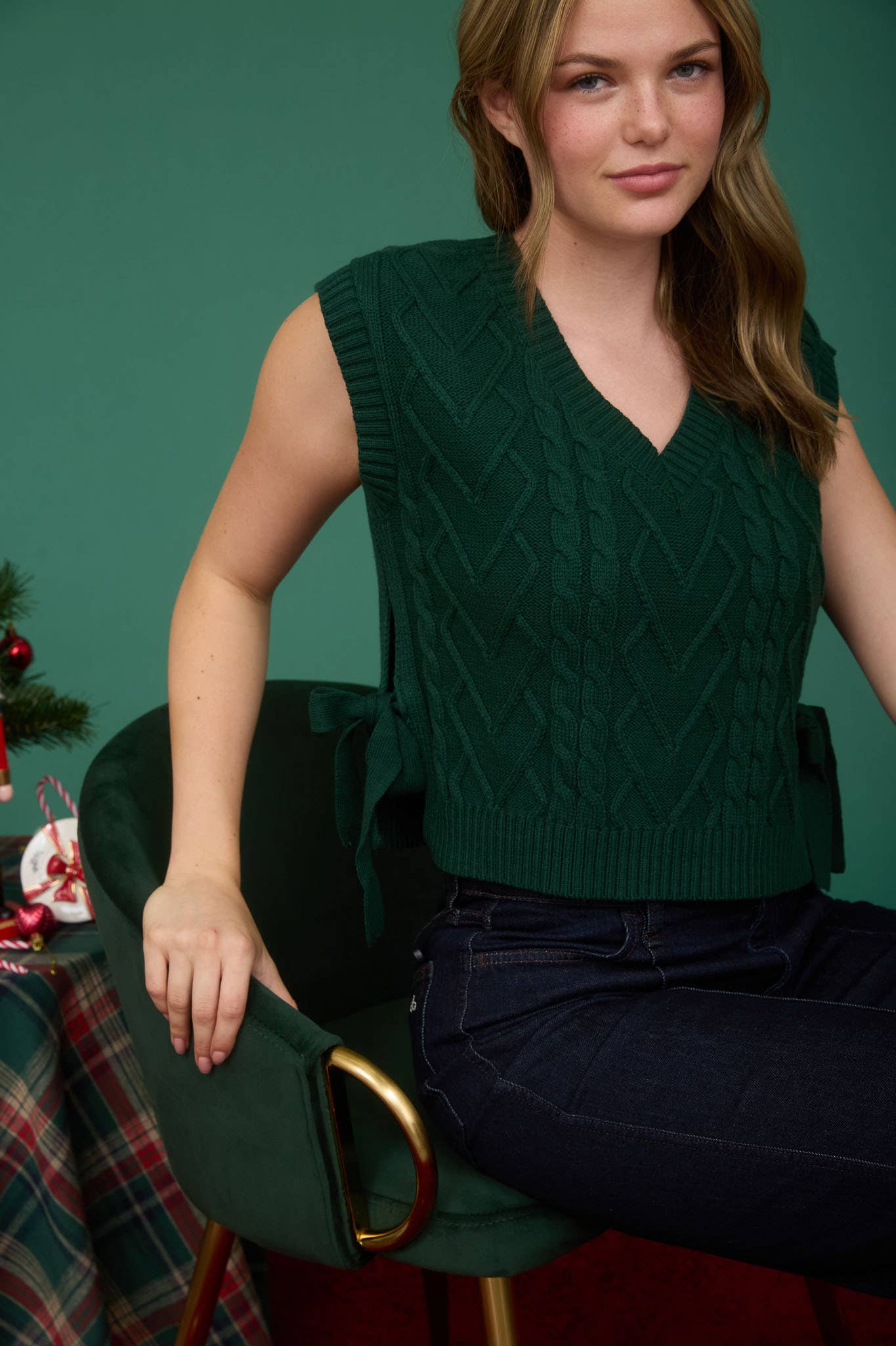 CABLE KNIT V NECK SIDE TIE SWEATER VEST GREEN