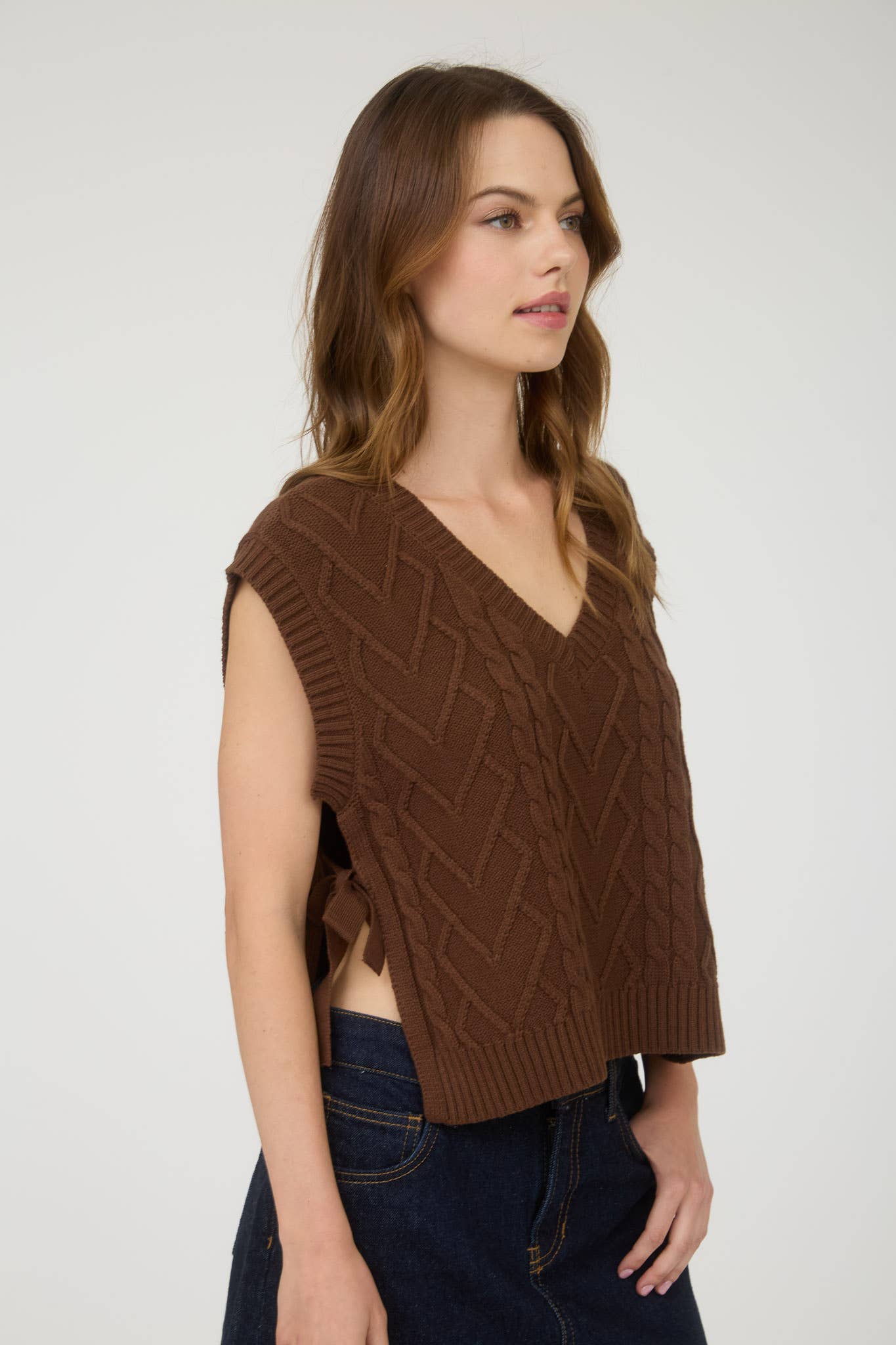 CABLE KNIT V NECK SIDE TIE SWEATER VEST GREEN