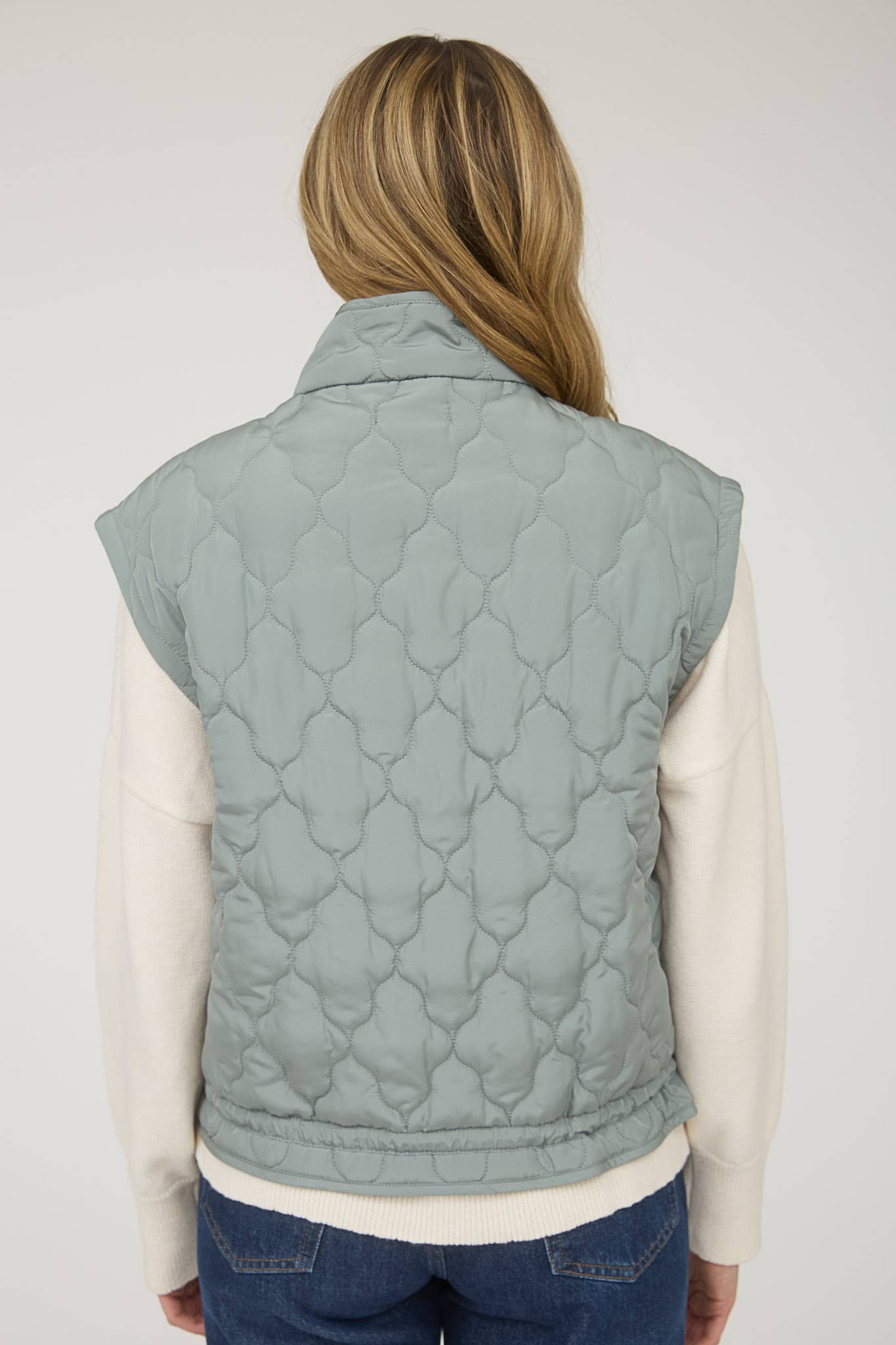 TIE SNAP BUTTON QUILTED PUFFER VEST BLACK