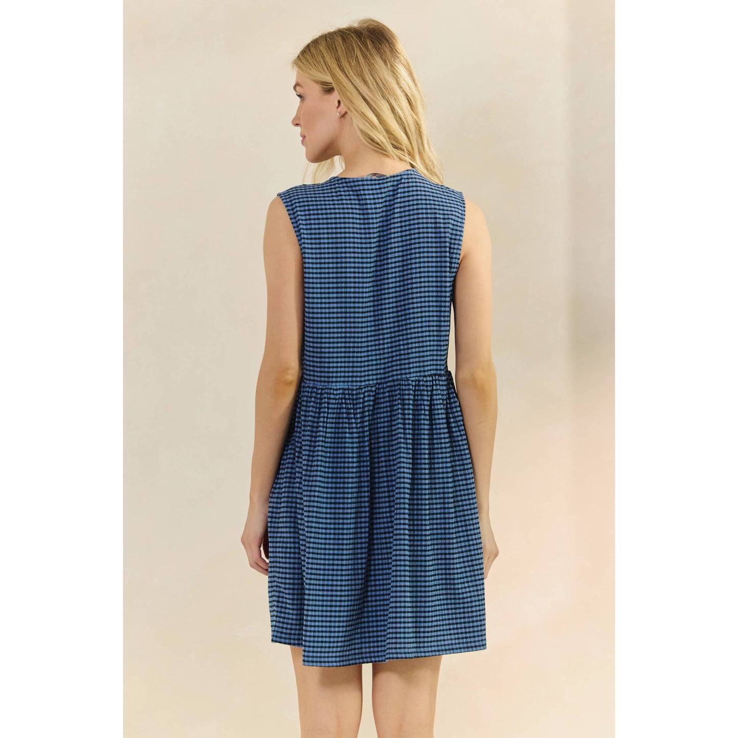 Sleeveless Front Ribbon Dress: Black