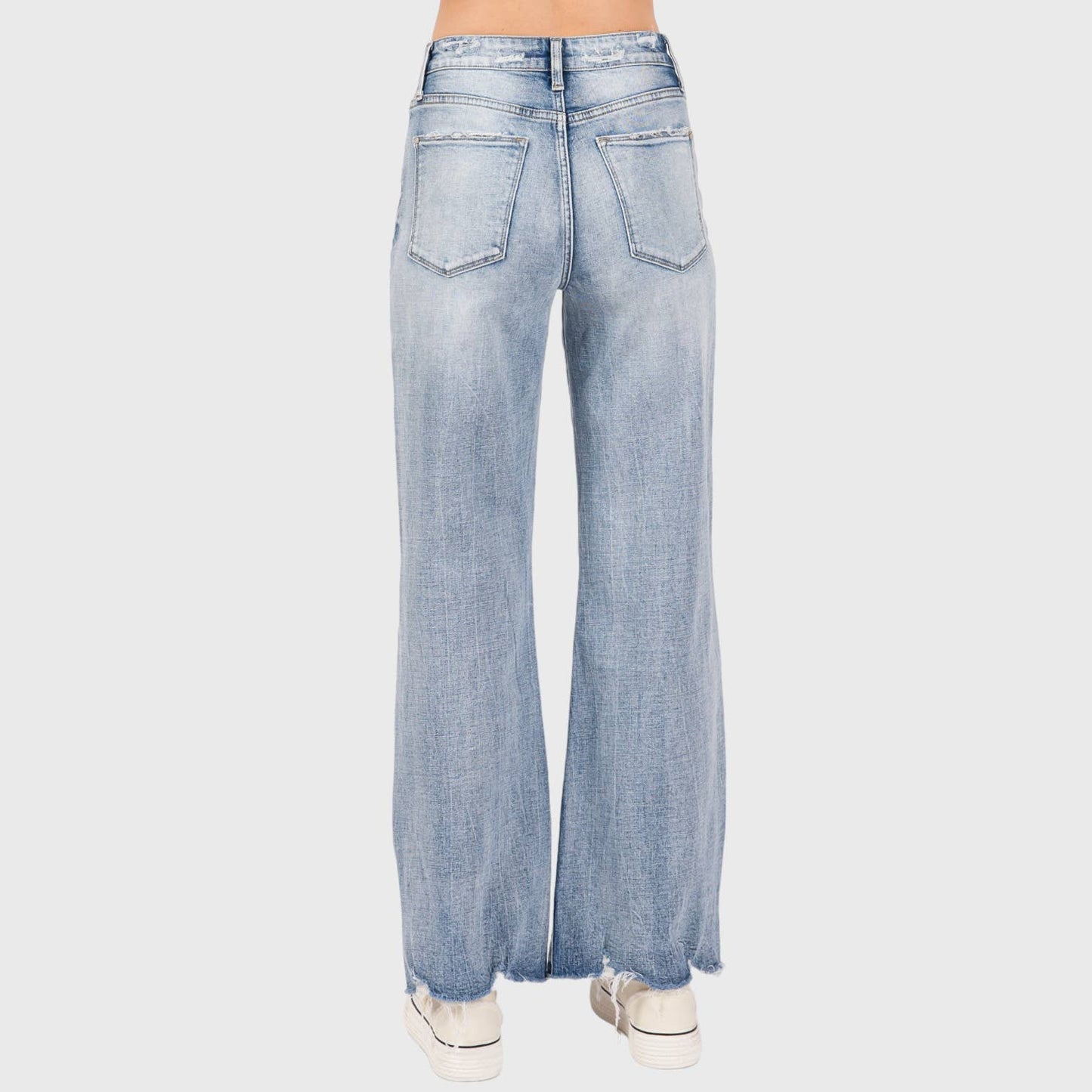 DISTRESSED HIGH RISE COMFORT JEANS