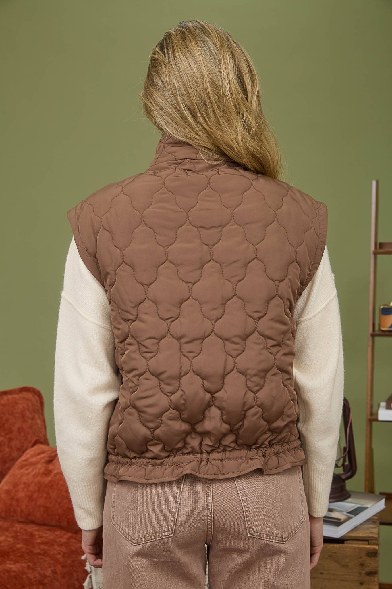 TIE SNAP BUTTON QUILTED PUFFER VEST BLACK